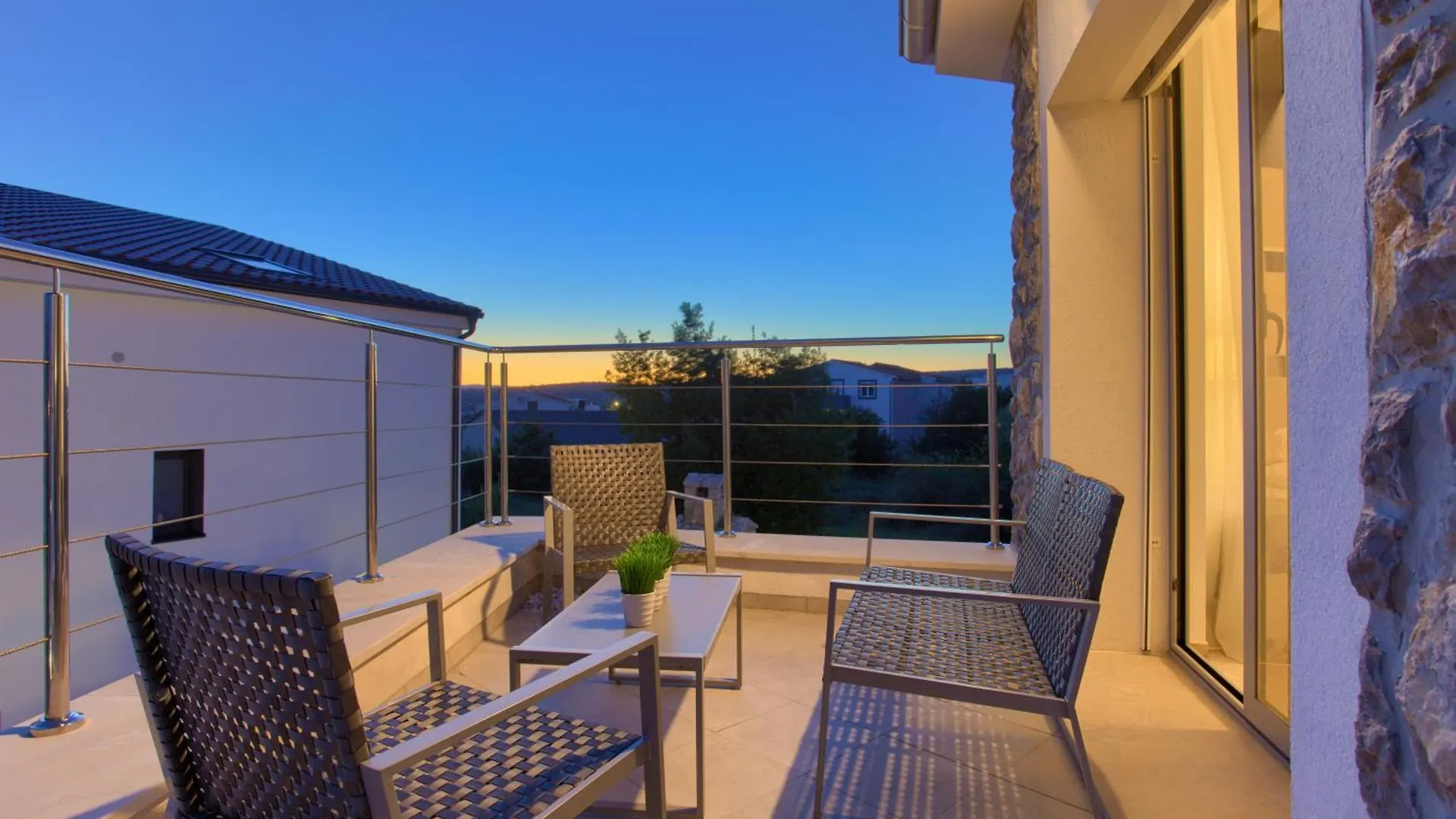 Villa Miracle 2 With Heated Pool Krk Town