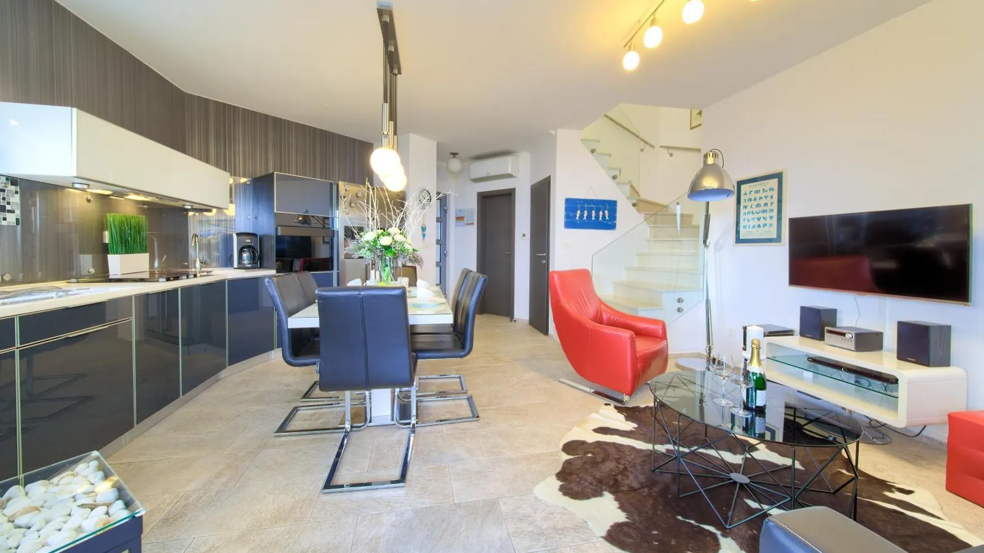 Villa Miracle 2 With Heated Pool Krk Town