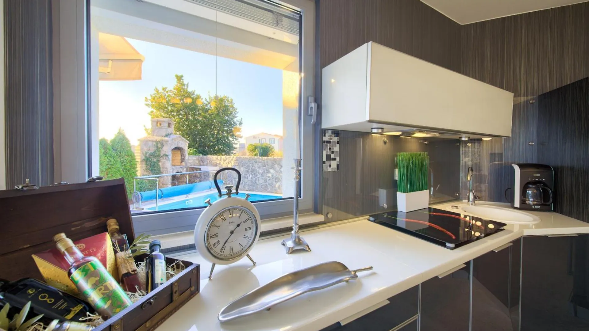 Villa Miracle 2 With Heated Pool Krk Town