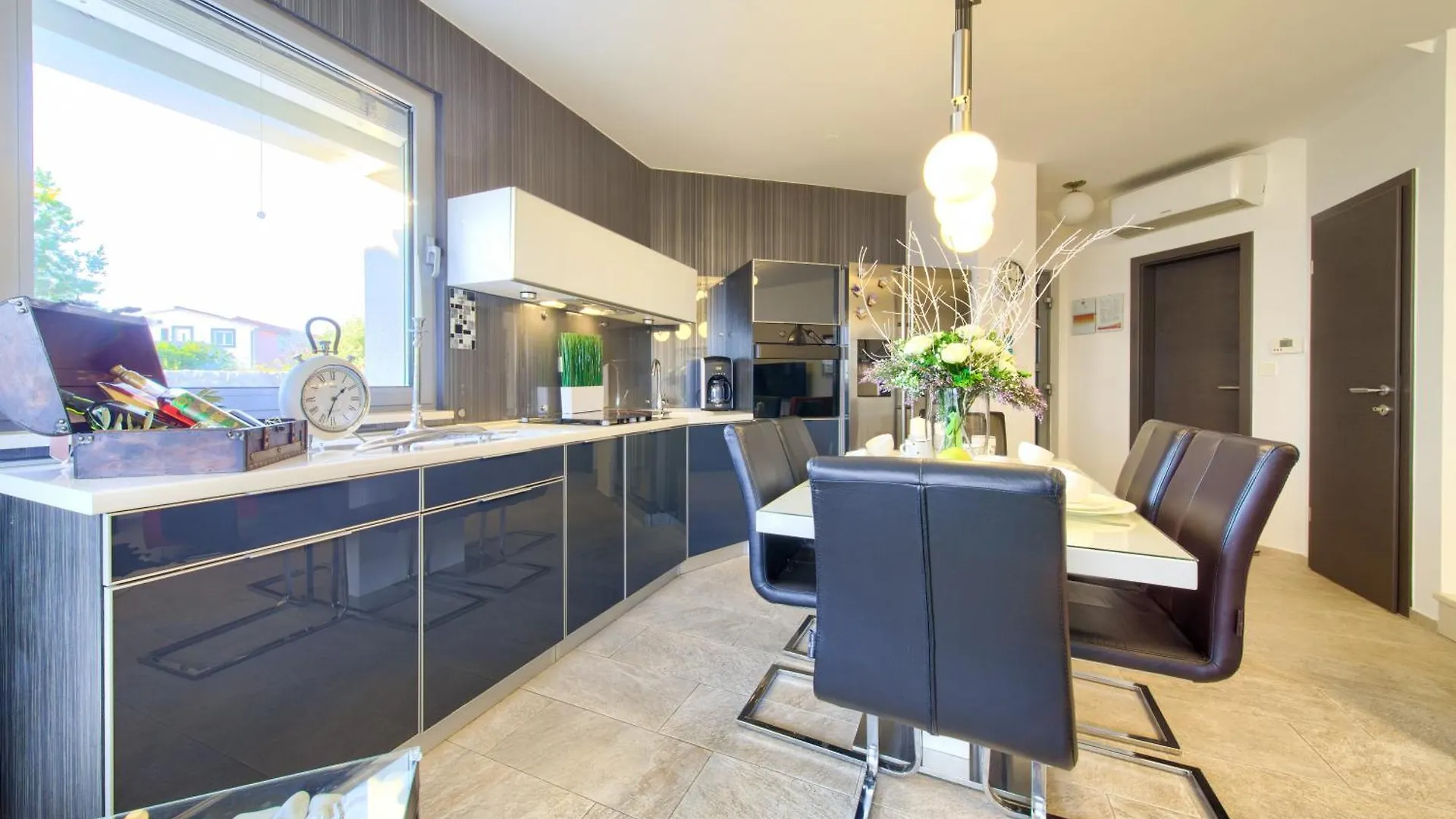 Villa Miracle 2 With Heated Pool Krk Town