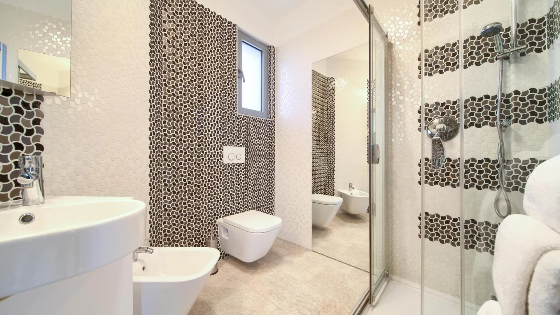 Villa Miracle 2 With Heated Pool Krk Town